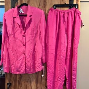 Josephine Chaus Hot Pink Two-Piece Pantsuit- 100% Silk original price $232 nwt